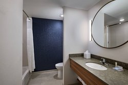  - Fairfield Inn & Suites by Marriott Downtown St Louis - I-64, Exits 38A & 38B