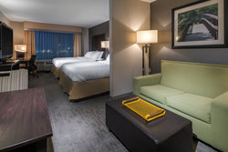  - Holiday Inn Express & Suites Hays - I-70, Exit 159