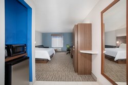  - Holiday Inn Express & Suites Gateway to Yosemite