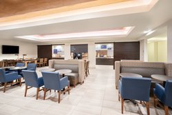  - Holiday Inn Express & Suites Gateway to Yosemite