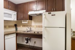  - Staybridge Suites Chesapeake - I-64, Exit 289