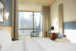  - Hotel Le Dauphin Downtown Montreal