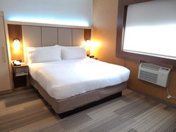  - Holiday Inn Express Roslyn