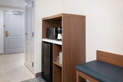  - Holiday Inn Express & Suites Cambridge