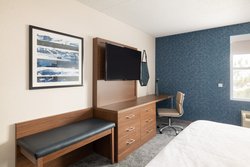  - Holiday Inn Express & Suites Cambridge