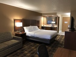  - Holiday Inn Express & Suites Corning - I-5, Exit 630
