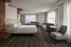  - Marriott Hotel Waterside Norfolk - I-264, Exit 9