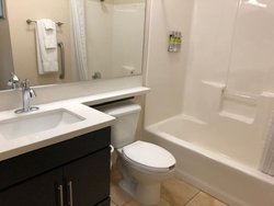  - Candlewood Suites Fort Wayne - I-69, Exit 311