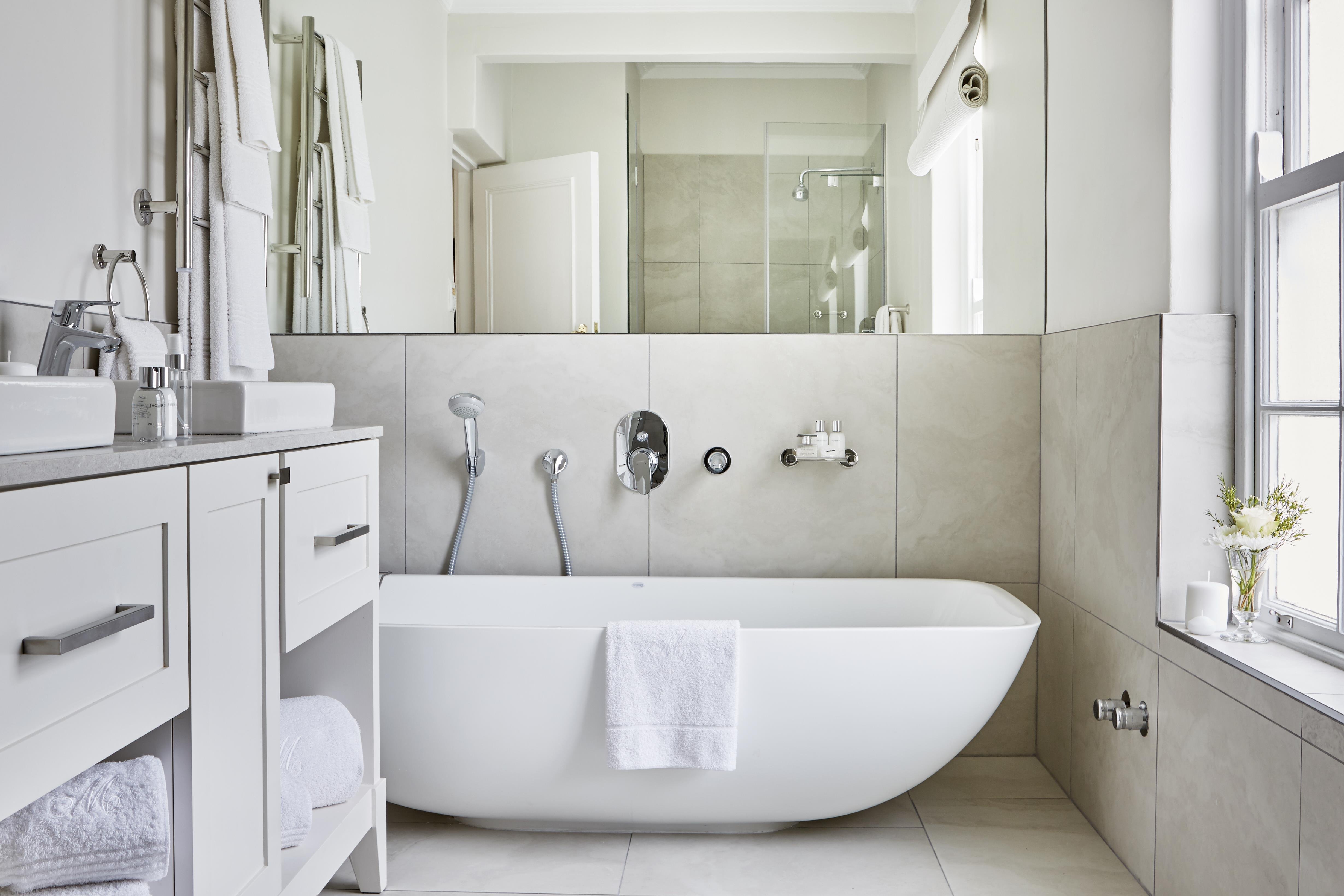 THE MARINE-guestroom-Double Room - Bathroom.jpg