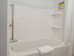  - Holiday Inn Express & Suites Airport Oklahoma City - I-40, Exit 145