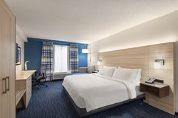  - Holiday Inn Express Quantico Dumfries - I-95, Exit 152