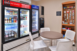  - Candlewood Suites Round Rock - I-35, Exit 252B