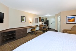  - Candlewood Suites Downtown Louisville - I-71, Exit 2