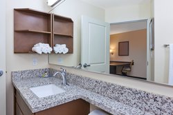  - Candlewood Suites Downtown Louisville - I-71, Exit 2