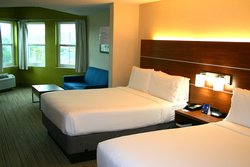  - Holiday Inn Express & Suites Marina