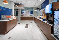  - Holiday Inn Express & Suites Murrieta - I-15, Exit 65