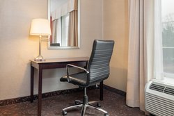  - Holiday Inn Norwich - I-395, Exit 11