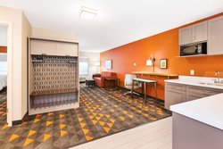  - Holiday Inn & Suites Perrysburg - I-75, Exit 193