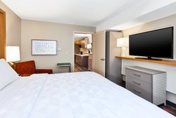  - Holiday Inn & Suites Perrysburg - I-75, Exit 193