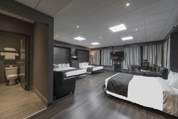  - Le Dauphin Hotel Suites Drummondville