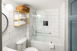  - Silverbow Inn Juneau