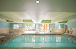  - Holiday Inn Express & Suites Ontario