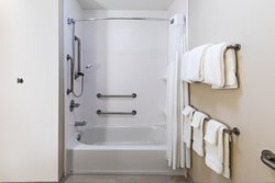  - Holiday Inn Express & Suites Purcell - I-35, Exit 91