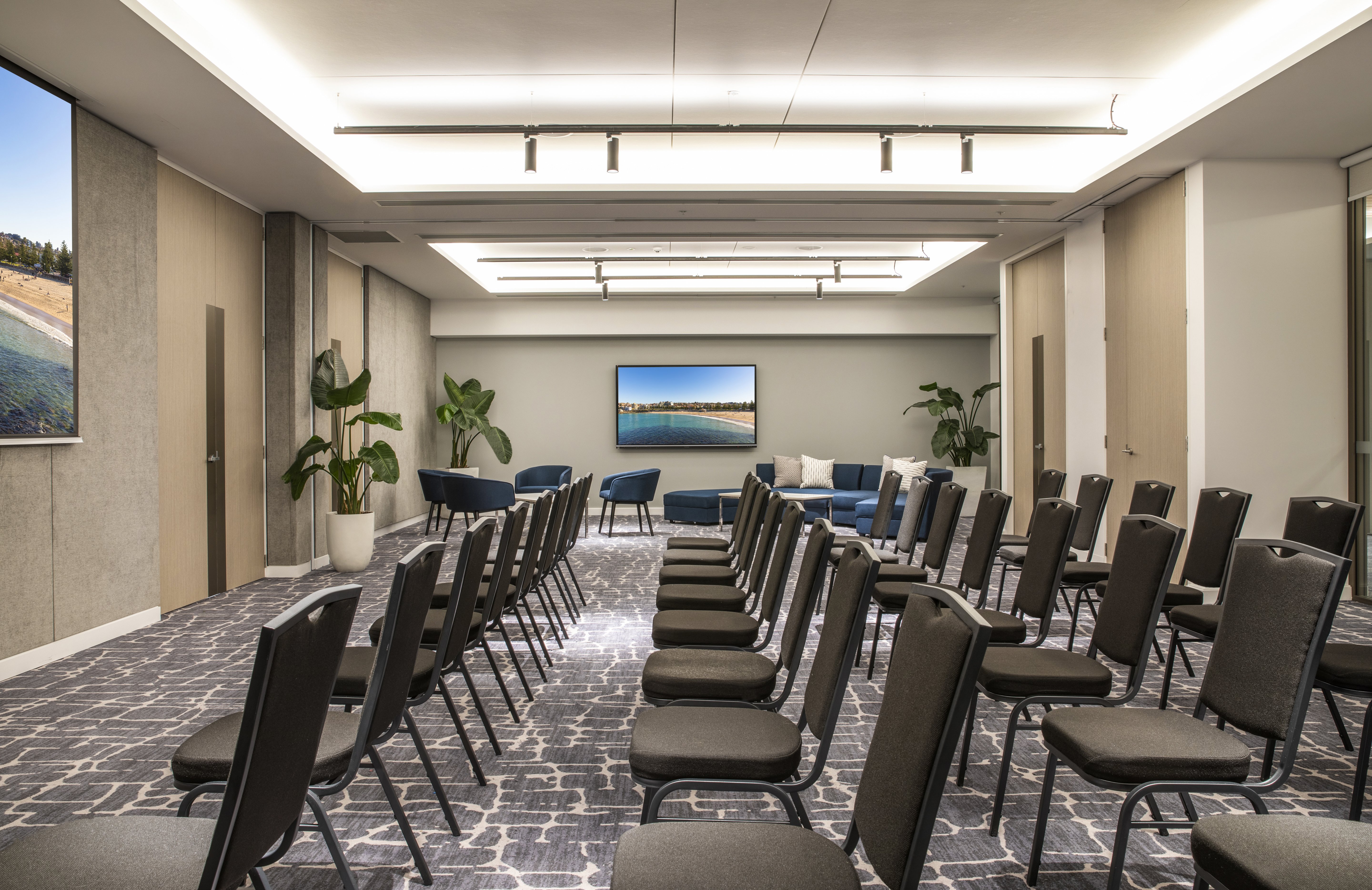INTERCONTINENTAL COOGEE BEACH BY IH-guestroom-Corporate Events in Coogee Room at picturesque Coogee Beach.jpg