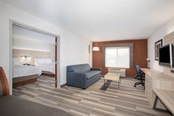  - Holiday Inn Express Airport Ontario