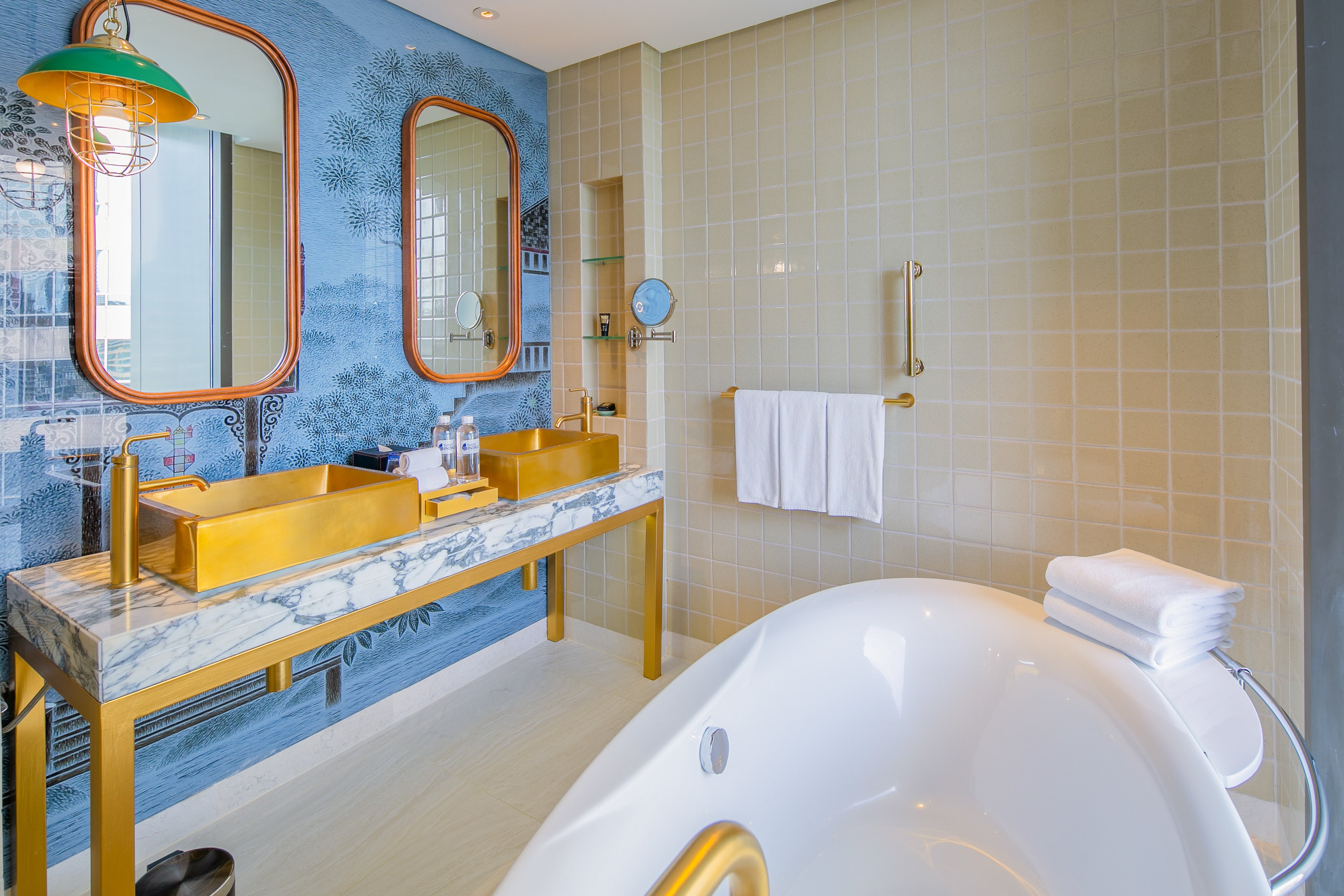 HOTEL INDIGO WIRELESS ROAD BY IHG-guestroom-Guest Room - Chaiyapruek bathroom.jpg