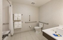  - Holiday Inn Express & Suites North Phoenix - I-17, Exit 218
