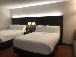  - Holiday Inn Express Metropolis - I-24, Exit 37