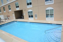  - Holiday Inn Express & Suites Caryville