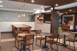  - Holiday Inn Express & Suites Caryville