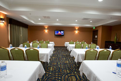  - Holiday Inn Express & Suites Morrilton - I-40, Exit 108