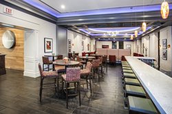  - Crowne Plaza Hotel West Lansing - I-496, Exit 1