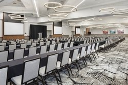  - Crowne Plaza Hotel West Lansing - I-496, Exit 1