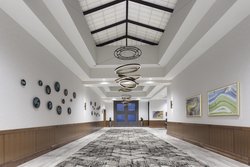  - Crowne Plaza Hotel West Lansing - I-496, Exit 1