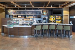  - Courtyard by Marriott Airport Milwaukee - I-41 & I-94, Exit 316