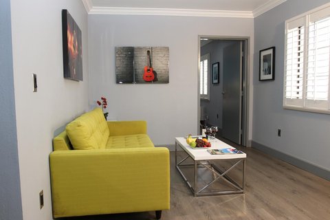 Sitting Area