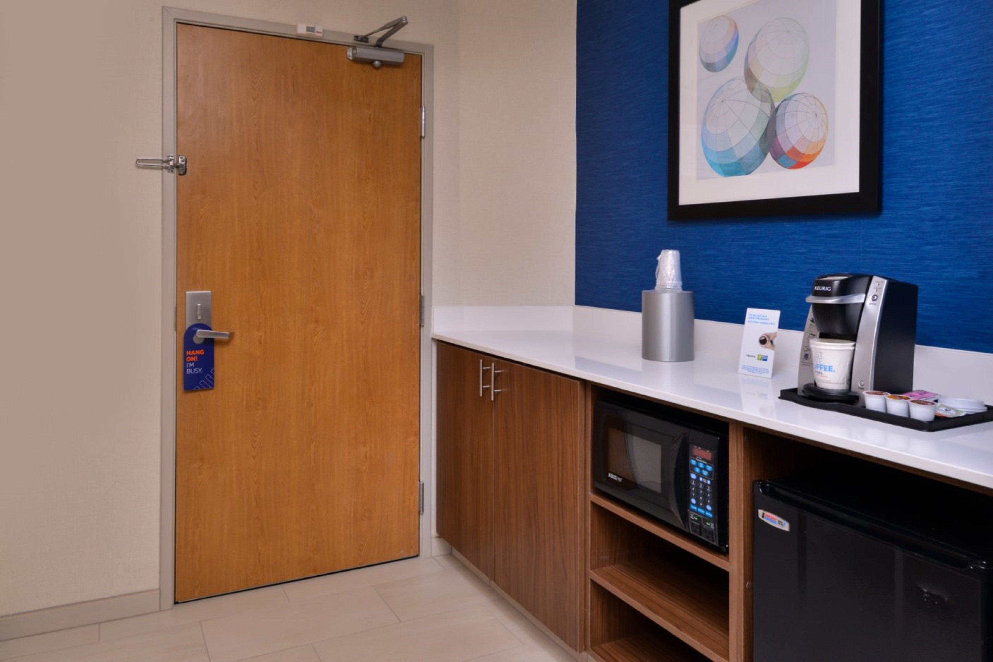 HOLIDAY INN EXP WALNUT CREEK BY IHG-guestroom-Spacious counter space, microwave and fridge in suite.jpg