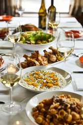  - Kimpton Hotel Vintage Seattle - I-5, Exits 165 & 165B