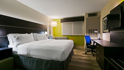  - Holiday Inn Express & Suites Burlington - I-5, Exit 230
