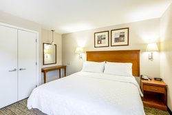  - Candlewood Suites Airport Savannah - I-95, Exit 104
