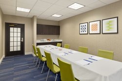  - Holiday Inn Express & Suites Fort Myers - I-75, Exit 136