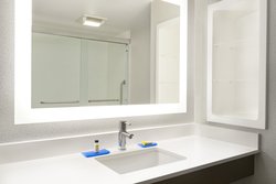  - Holiday Inn Express & Suites Fort Myers - I-75, Exit 136