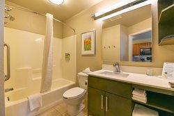  - Candlewood Suites Medford - I-5, Exit 33