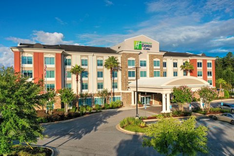 Welcome to the Holiday Inn Express & Suties Saraland, AL 