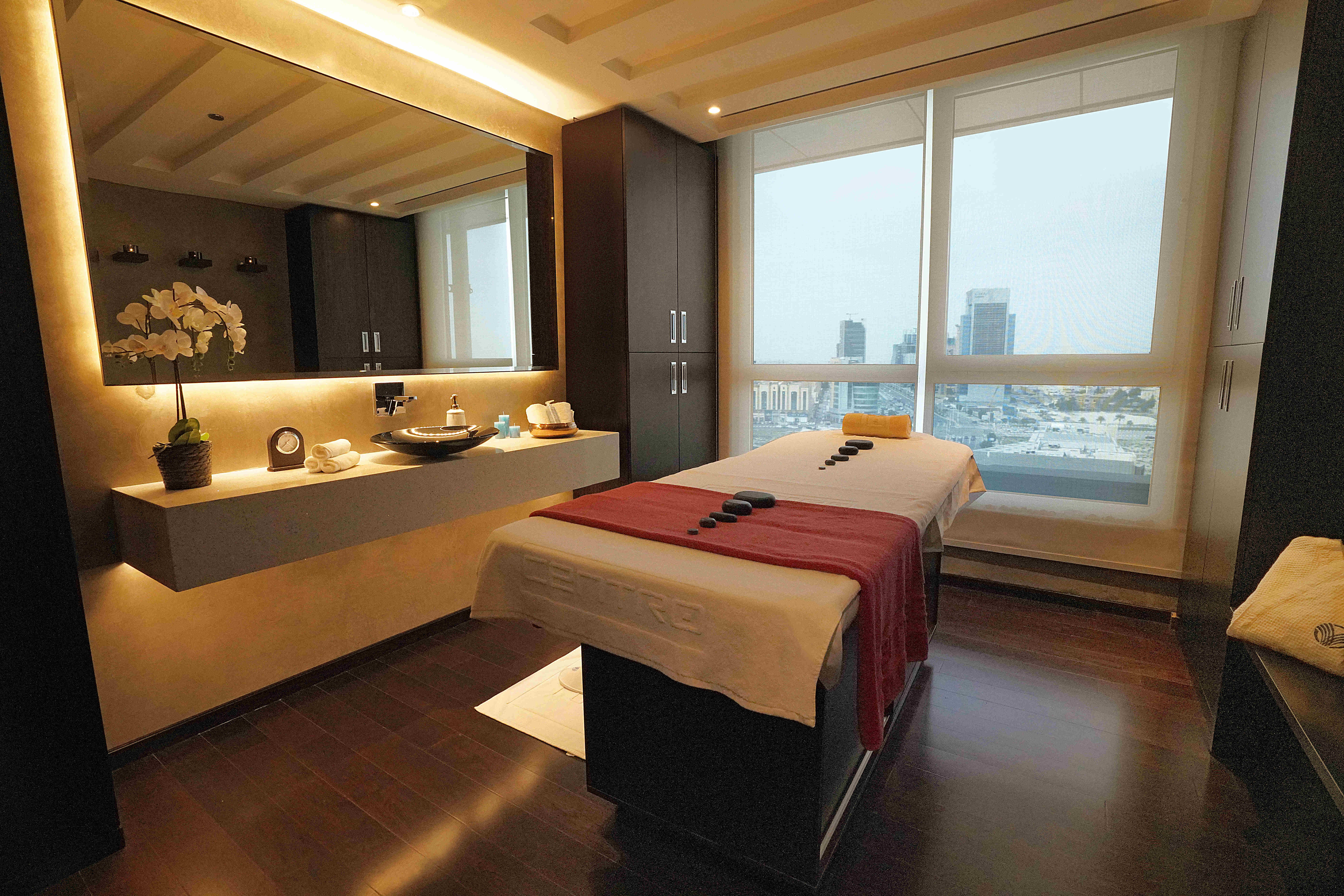 Centro Corniche-guestroom-Treatment Room.jpg