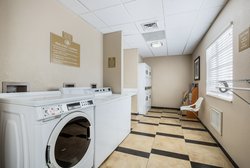  - Candlewood Suites Virginia Beach - I-264, Exit 17